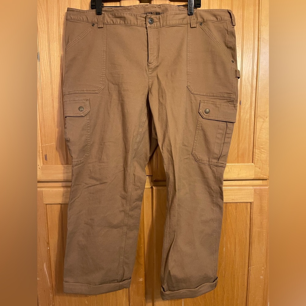 Duluth Trading Co. Curvesetter Waistband Cargo Plus Size